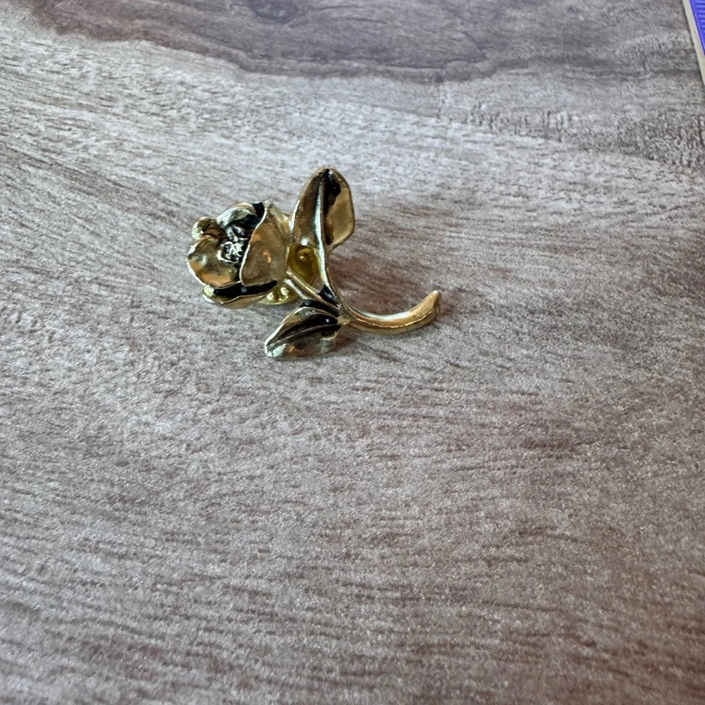 Single Stem Rose Multi Tone 1 3/8” Tall Lapel Pin